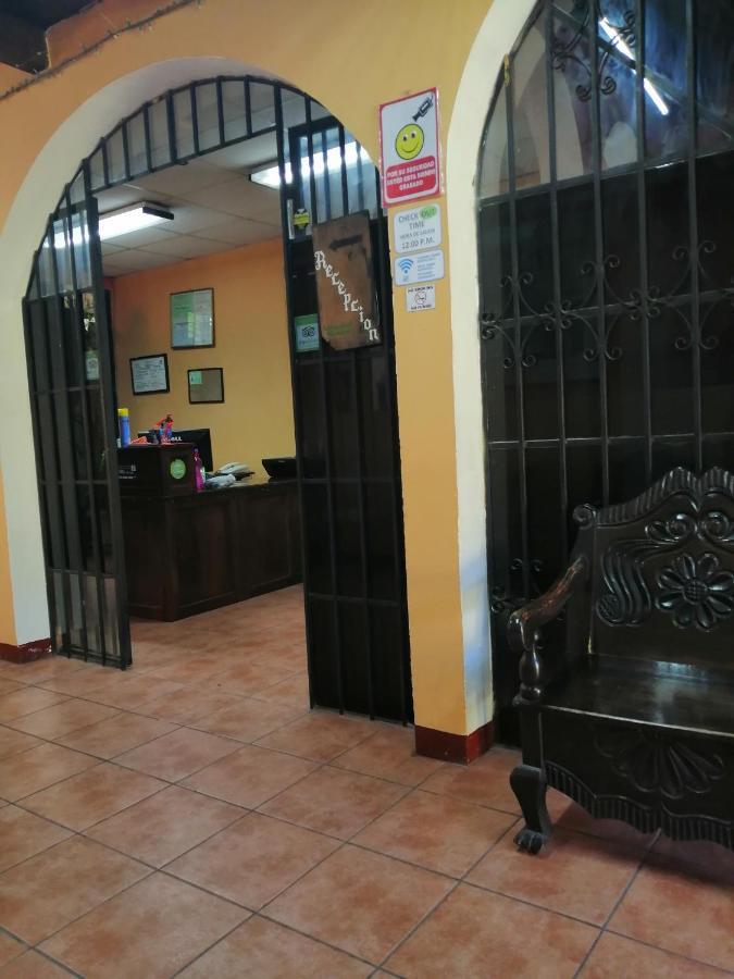 אנטיגואה גואטמלה Hotel Internacional Guest House מראה חיצוני תמונה
